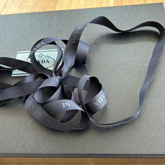 Prada Shirt / Sweater Box - Picture 10 of 10